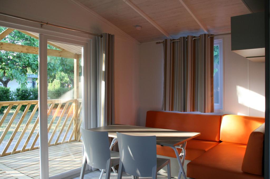 Отель Camping La Pineda De Salou Экстерьер фото